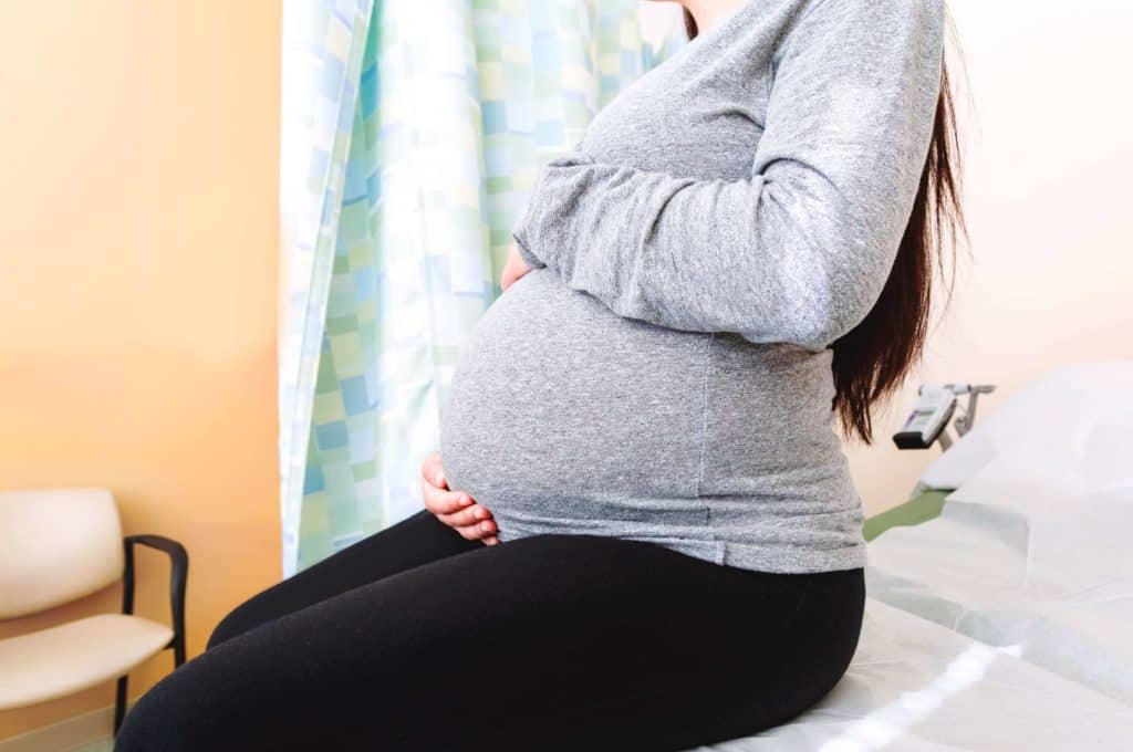 pregnant-woman-at-the-hospital-for-a-prenatal-checkup
